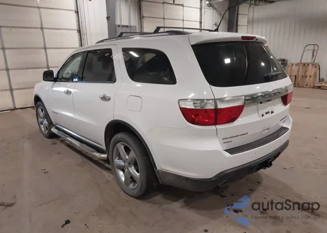 2013 Dodge Durango Citadel z USA, uszkodzony, nr VIN 1C4SDJET5DC683078